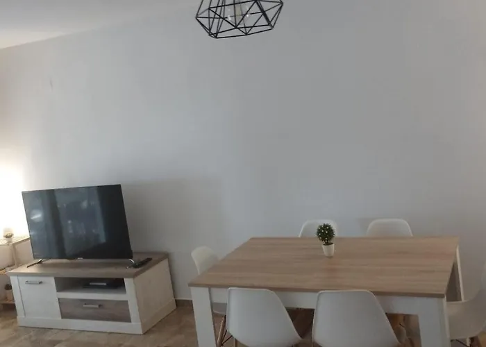 Paradis Entre Et Montagne * דניה